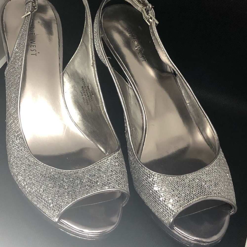 Nine West platform silver shoes!